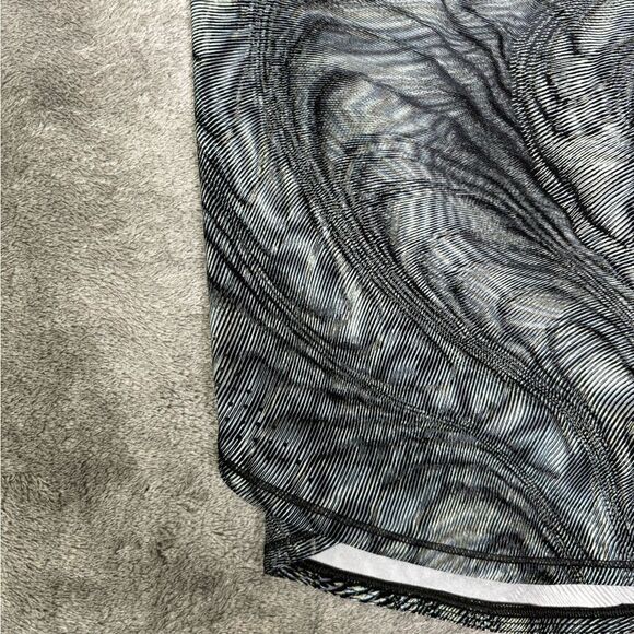 Lululemon High Neck Split Hem Run Tank Women’s Size 8 Blue - Picture 3 of 8